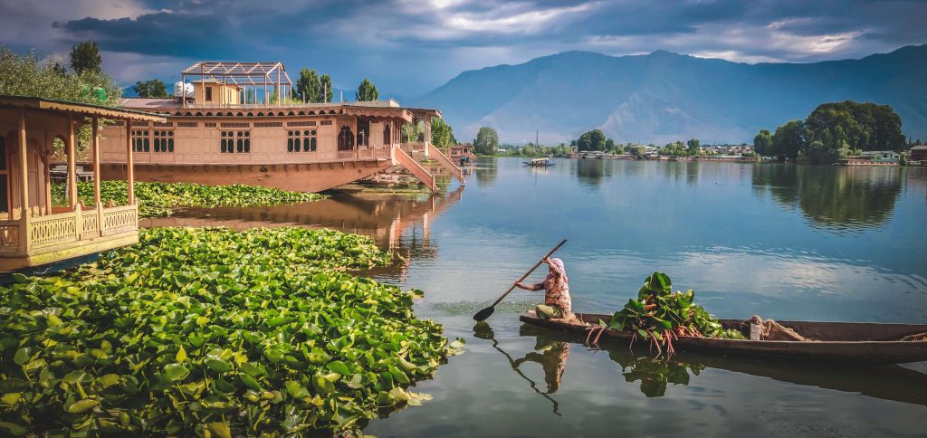 kashmir best place for pre wedding shoot in india